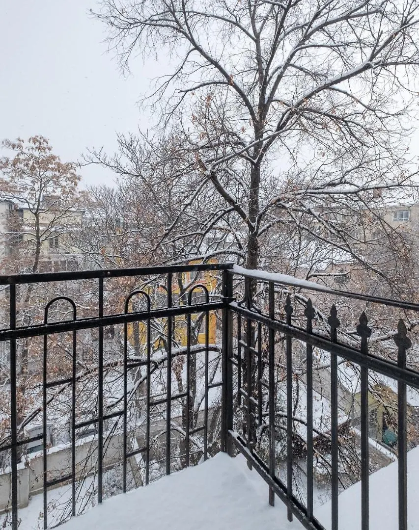 Lz Spacious One Bedroom Apartment In Top Centre By Flat Mаnager Sofia Bułgaria